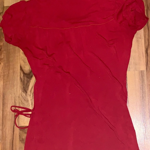 Short sleeve red M top - Picture 2 of 3